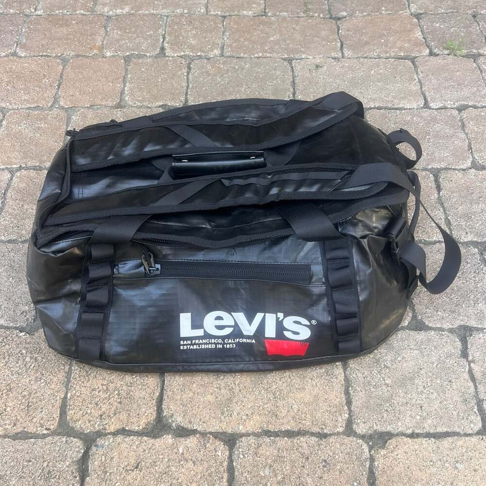 NWT Levi's Black Duffle Backpack Ripstop Weekender Bag Backpack Combo